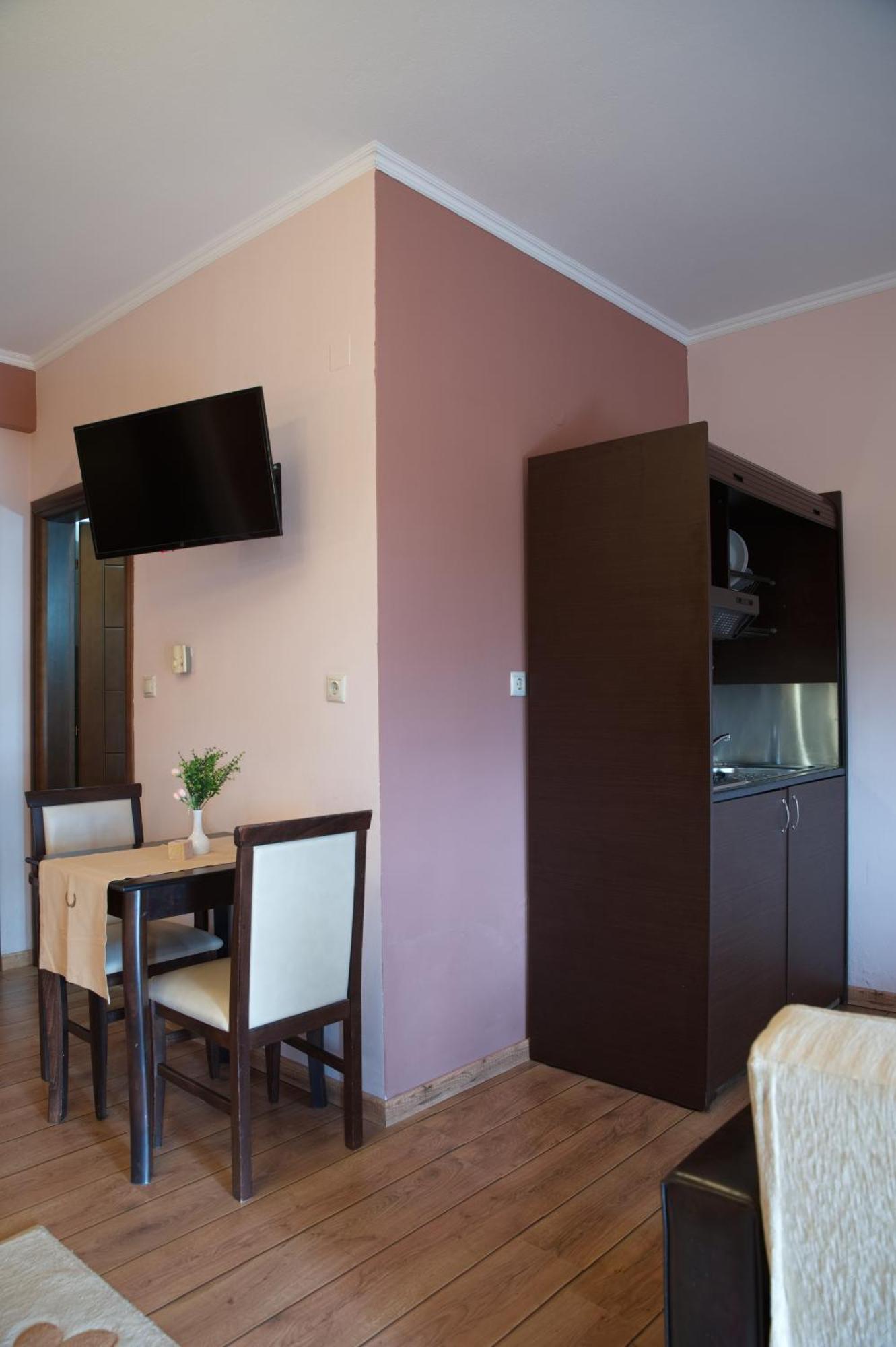 Hotel Agnanti Unique Hospitality Kastoria Buitenkant foto